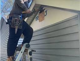 Affordable siding repair and maintenance services in Redwood, OR